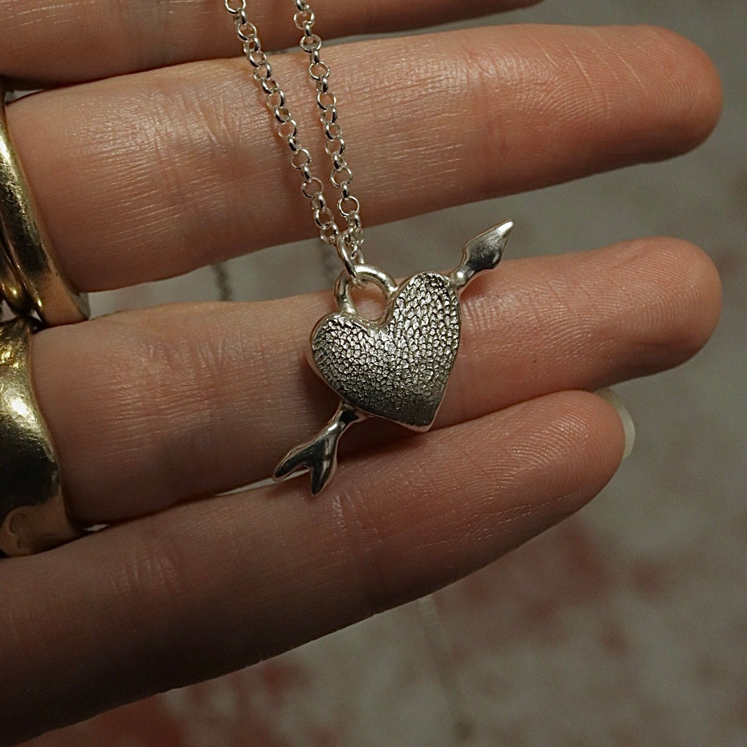 Puppy love pendant