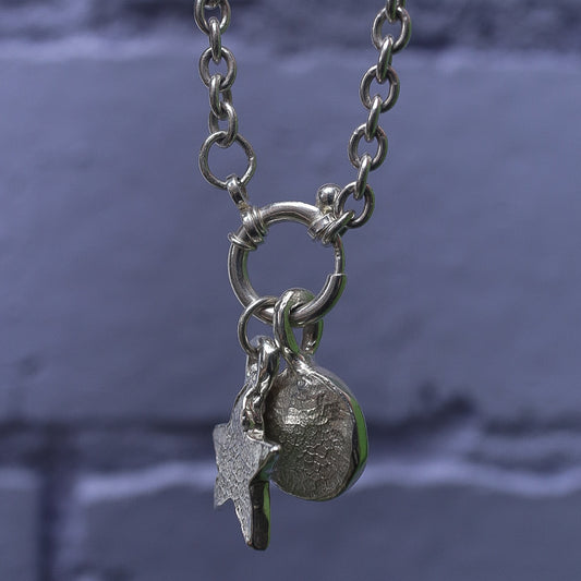 Chain with bolt or swivel clasp