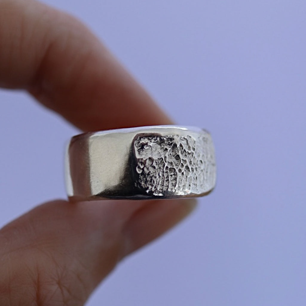 Cigar band dog nose print ring
