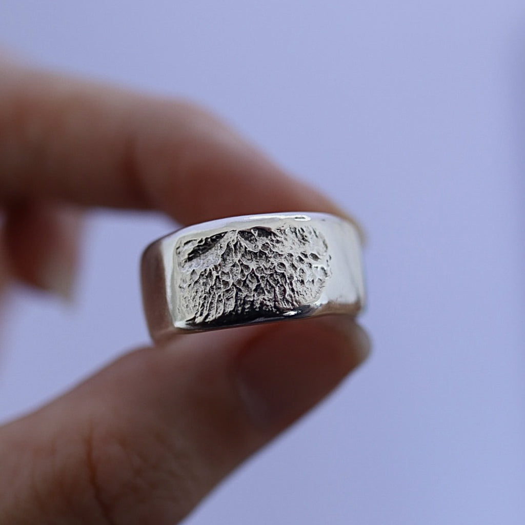 Cigar band dog nose print ring