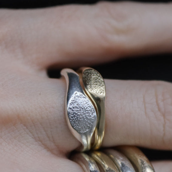 Flow dog nose print ring